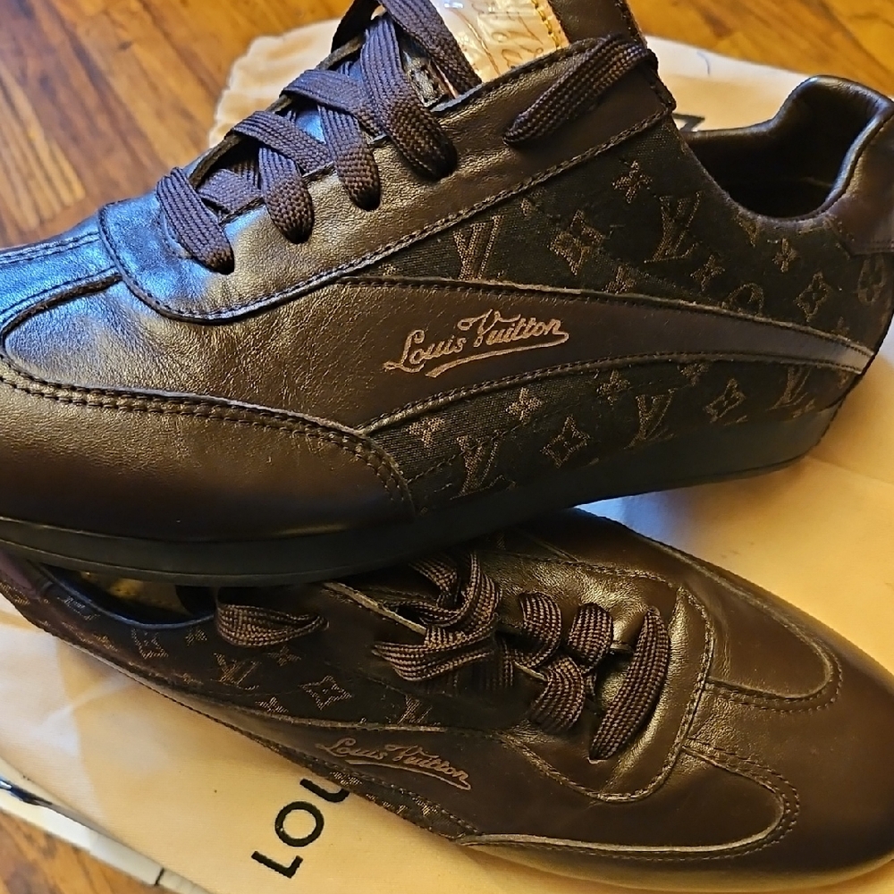Louis Vuitton Brown Leather Sneakers Sporty Design